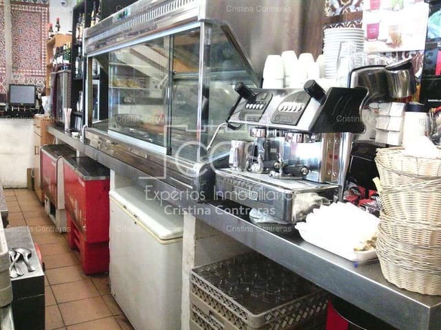 Local Comercial en Triana, Sevilla ciudad en venta - 550.000 € (Ref: 9842014)