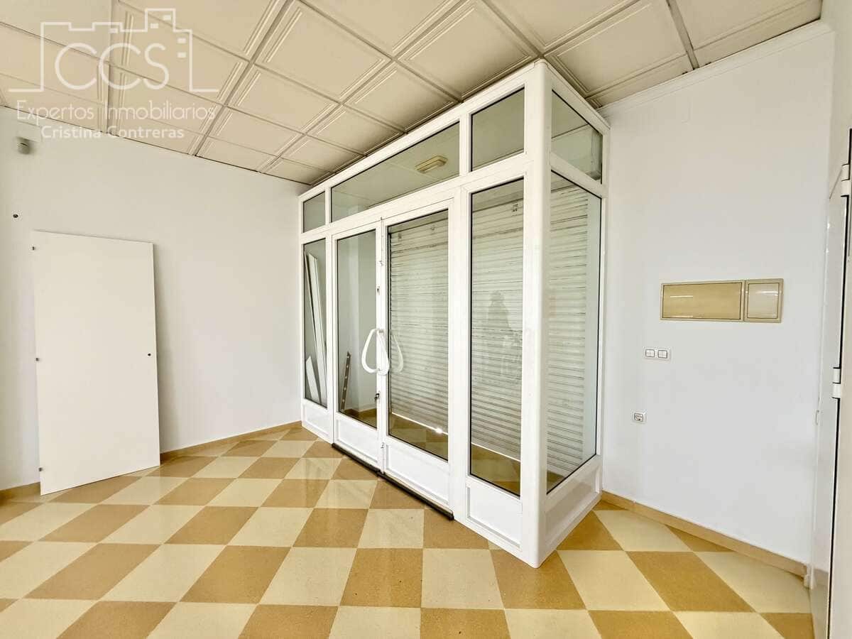 Kaupallinen vuokrattavana paikassa Almonte - 2 500 € (Ref: 9898615)