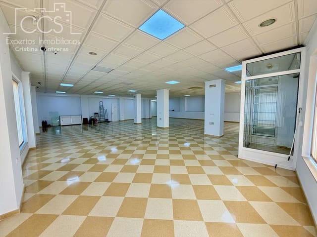 Commercial for rent in Almonte - € 2,500 (Ref: 9898615)