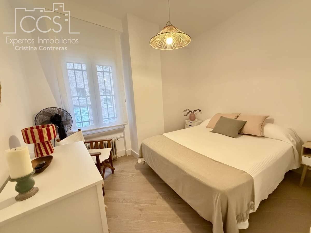 3 bedroom Flat for sale in Seville city - € 415,000 (Ref: 9919207)