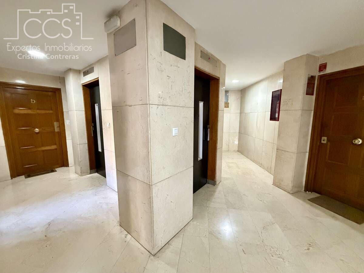 3 bedroom Flat for sale in Seville city - € 415,000 (Ref: 9919207)