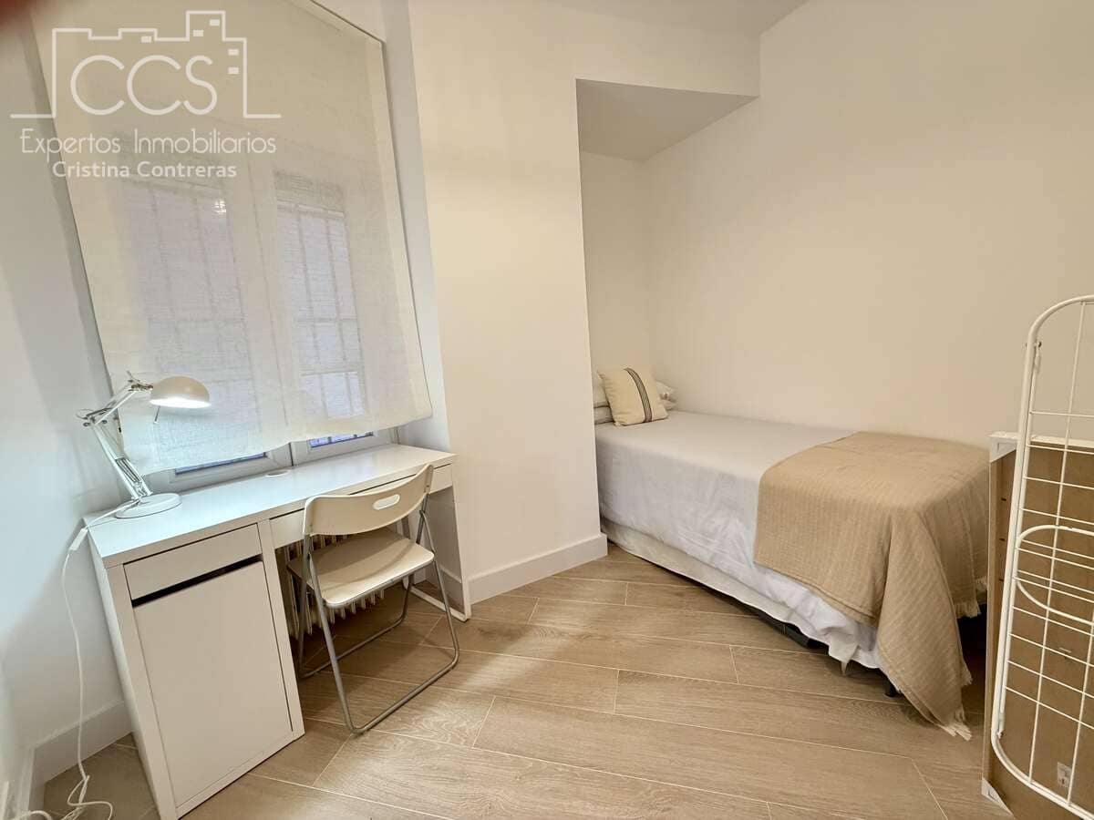 3 bedroom Flat for sale in Seville city - € 415,000 (Ref: 9919207)