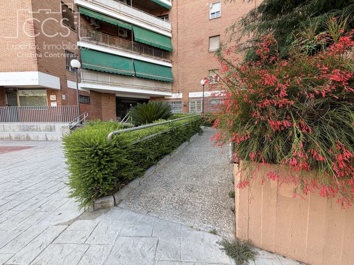 3 bedroom Flat for sale in Seville city - € 415,000 (Ref: 9919207)