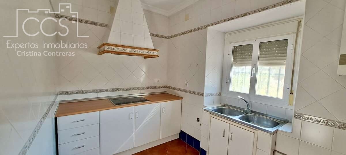 4 bedroom Finca/Country House for sale in El Castillo de las Guardas with garage - € 348,000 (Ref: 9943274)