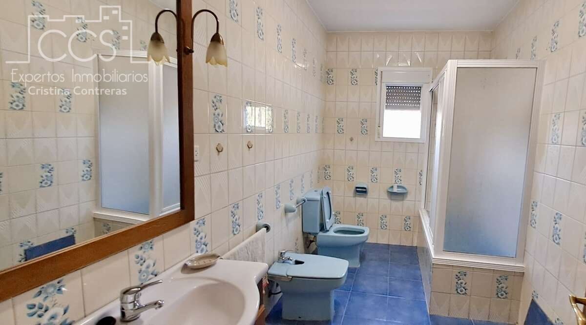 4 bedroom Finca/Country House for sale in El Castillo de las Guardas with garage - € 348,000 (Ref: 9943274)