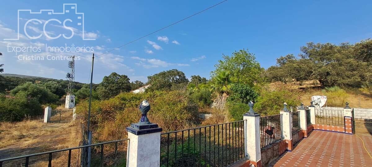 4 bedroom Finca/Country House for sale in El Castillo de las Guardas with garage - € 348,000 (Ref: 9943274)