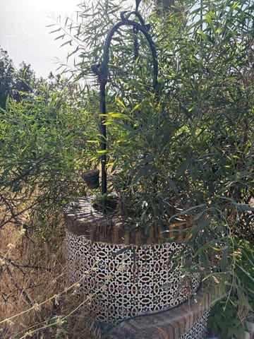 Chalet de 4 habitaciones en Mairena del Alcor en venta con piscina garaje - 330.000 € (Ref: 9972544)