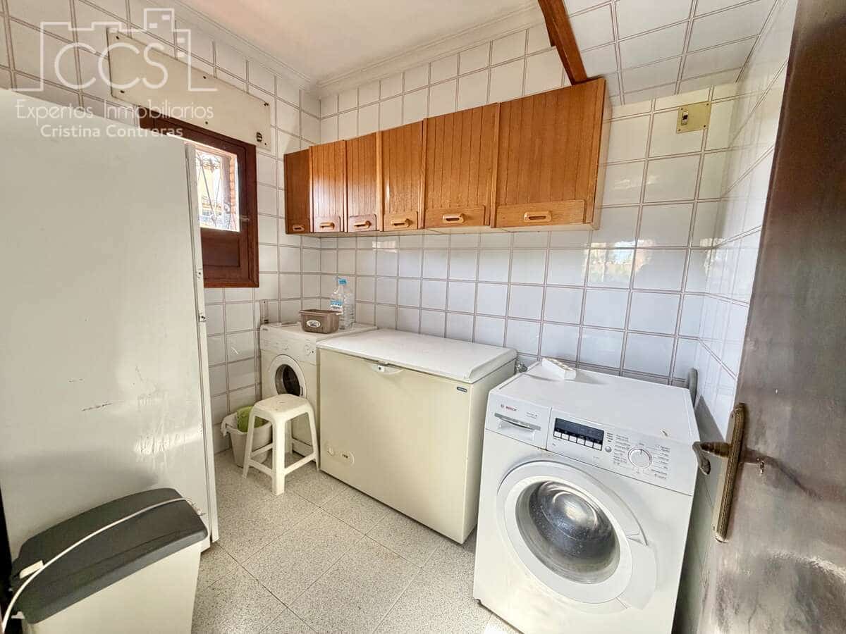 4 bedroom Villa for sale in Mairena del Alcor with pool garage - € 330,000 (Ref: 9972544)