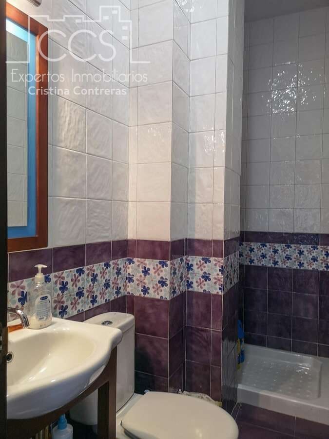 6 bedroom Townhouse for sale in Bollullos Par del Condado with pool garage - € 700,000 (Ref: 9976685)