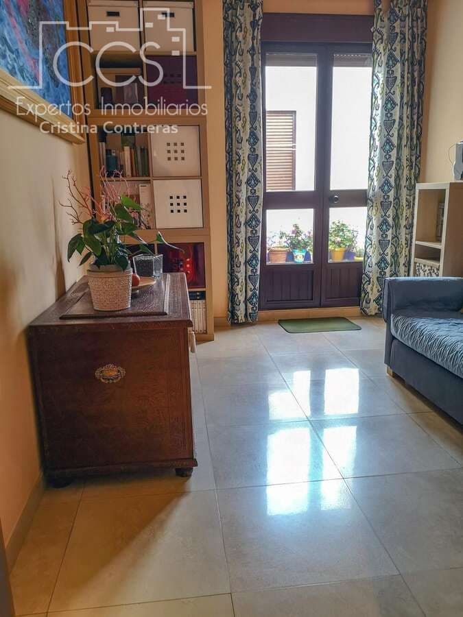 6 bedroom Townhouse for sale in Bollullos Par del Condado with pool garage - € 700,000 (Ref: 9976685)
