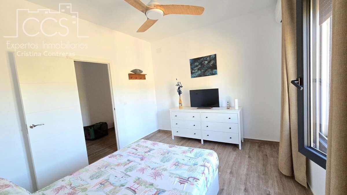 4 bedroom Finca/Country House for sale in Pilas with pool - € 320,000 (Ref: 9984229)