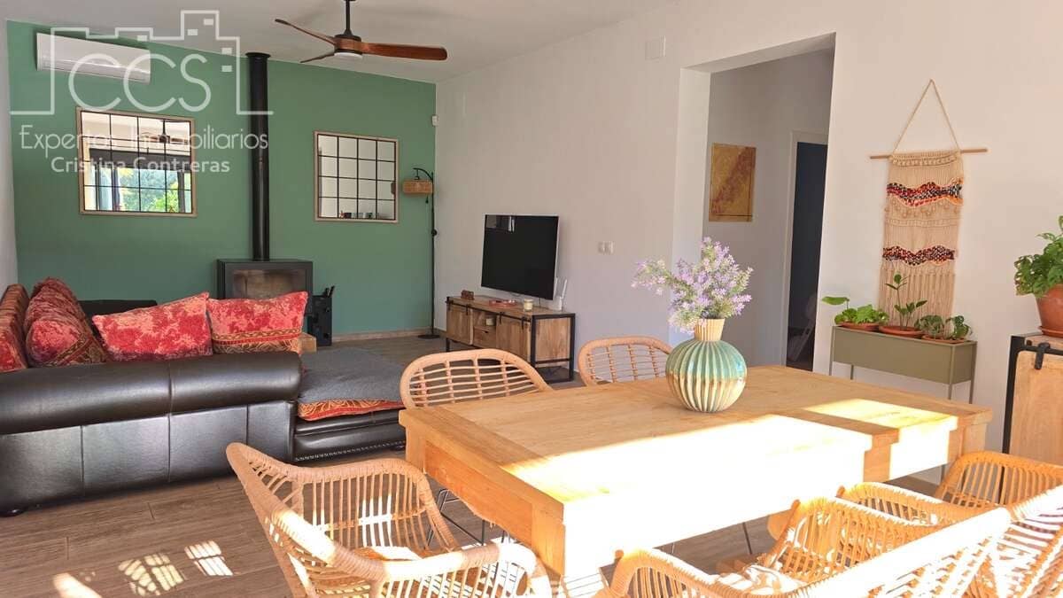 4 bedroom Finca/Country House for sale in Pilas with pool - € 320,000 (Ref: 9984229)