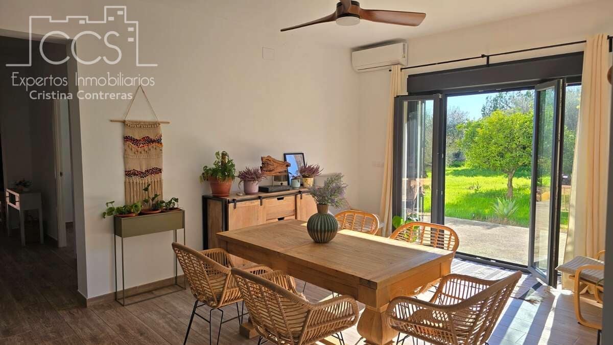 4 bedroom Finca/Country House for sale in Pilas with pool - € 320,000 (Ref: 9984229)