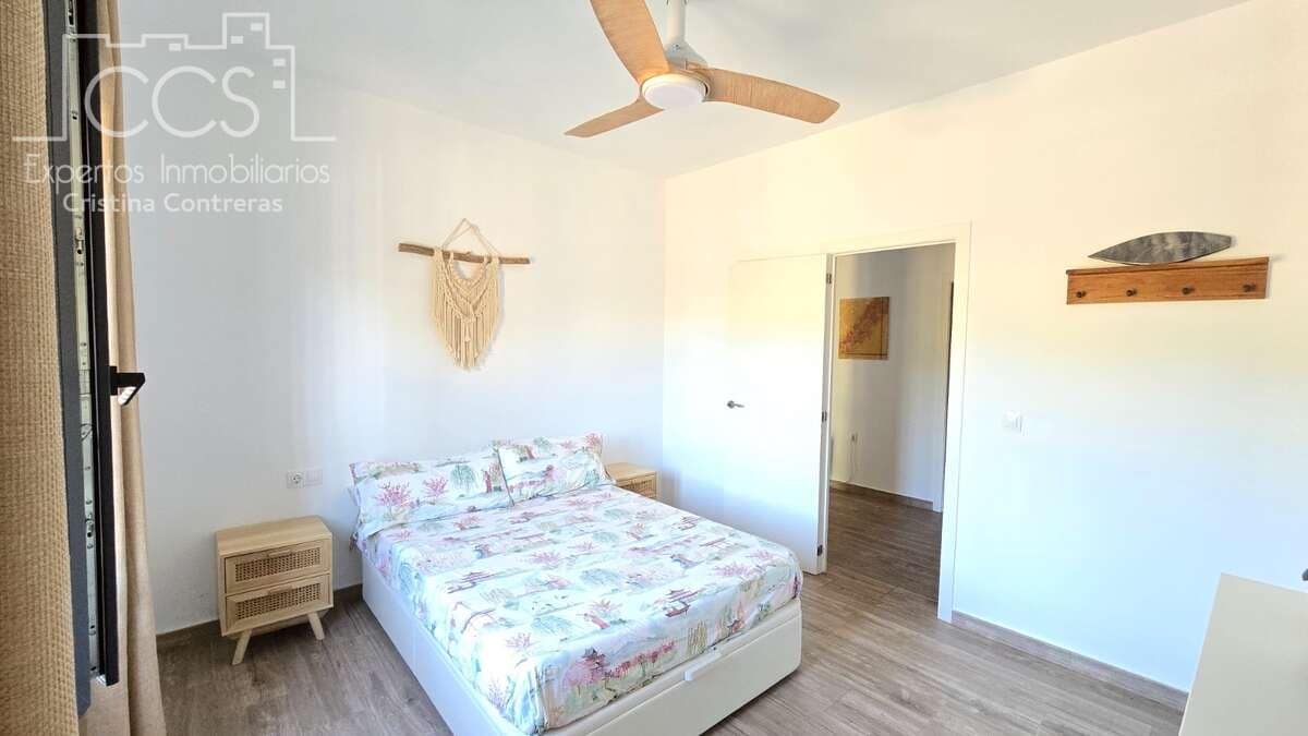 4 bedroom Finca/Country House for sale in Pilas with pool - € 320,000 (Ref: 9984229)