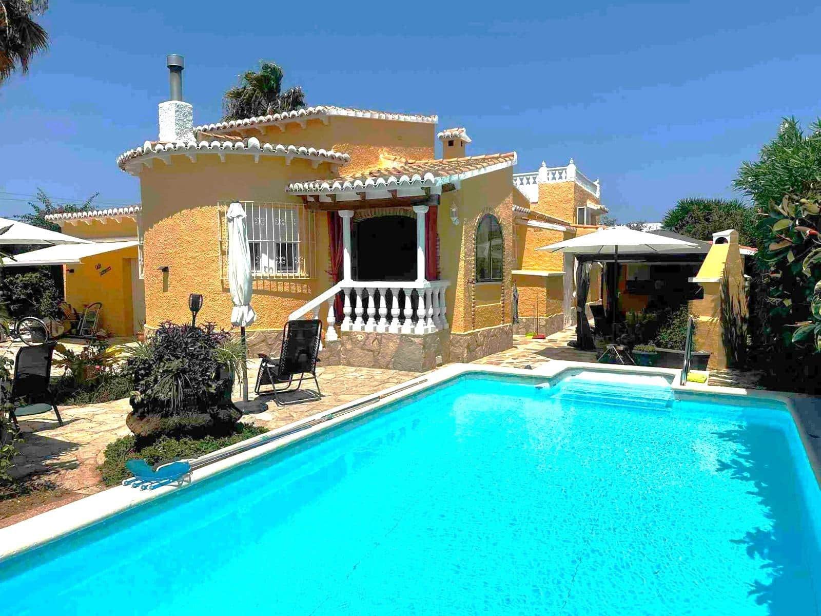 3 bedroom Villa for sale in Denia with pool garage - € 459,000 (Ref: 10027410)