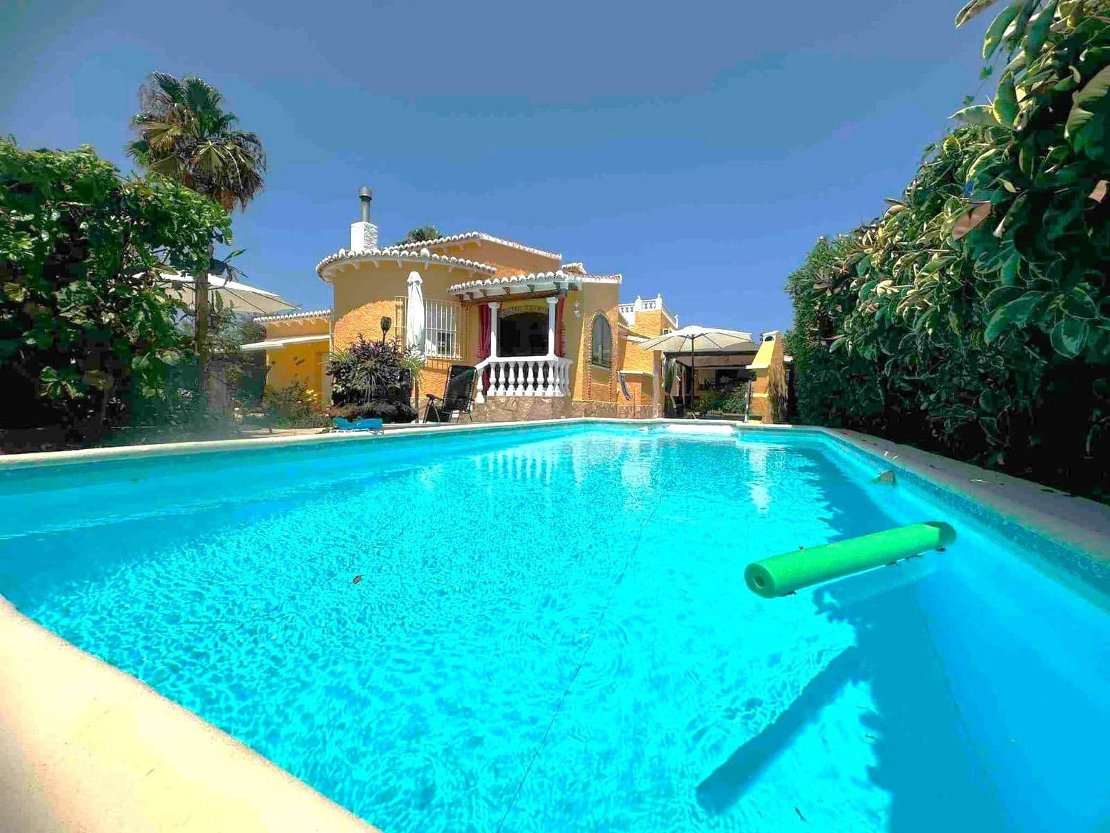 3 bedroom Villa for sale in Denia with pool garage - € 459,000 (Ref: 10027410)