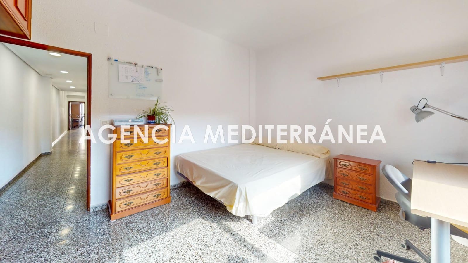 4 bedroom Flat for sale in Valencia city - € 405,000 (Ref: 10044919)