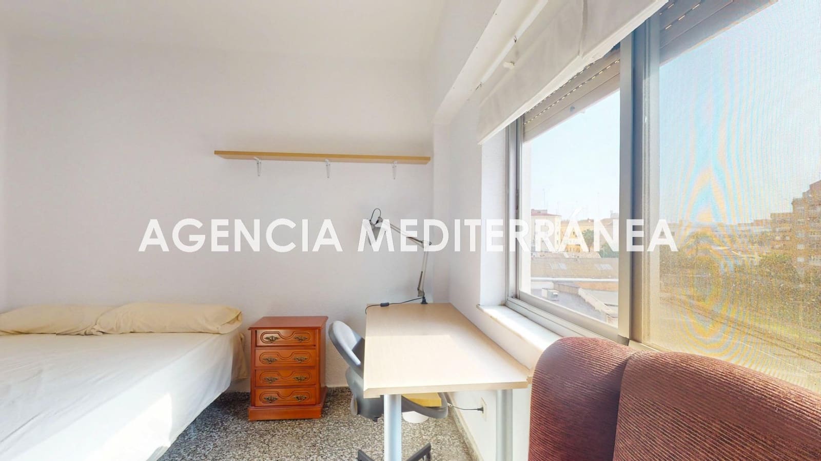 4 bedroom Flat for sale in Valencia city - € 405,000 (Ref: 10044919)