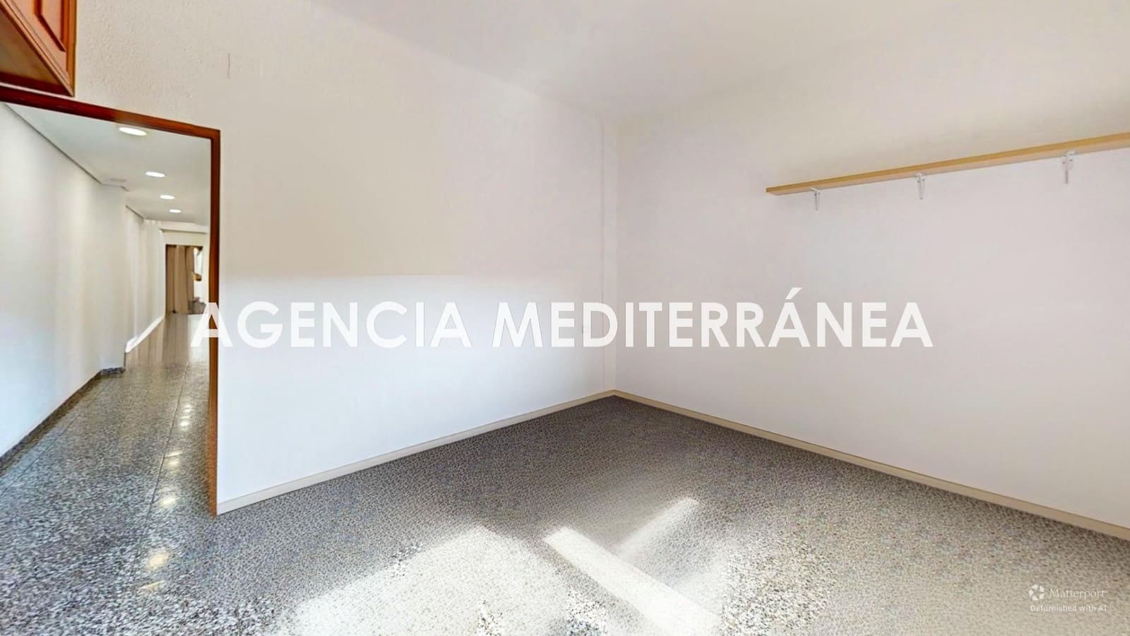 4 bedroom Flat for sale in Valencia city - € 405,000 (Ref: 10044919)