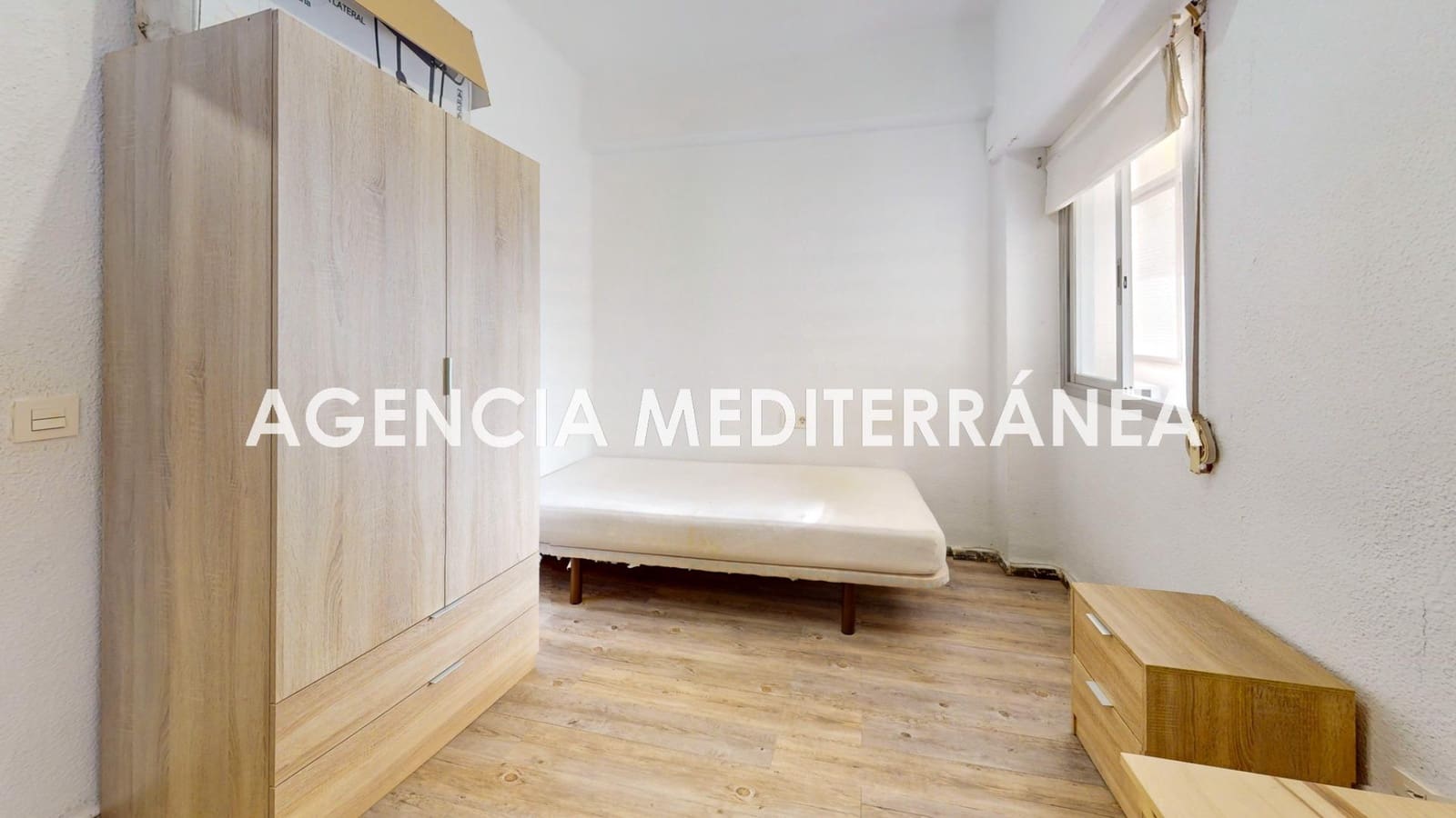 4 bedroom Flat for sale in Valencia city - € 405,000 (Ref: 10044919)