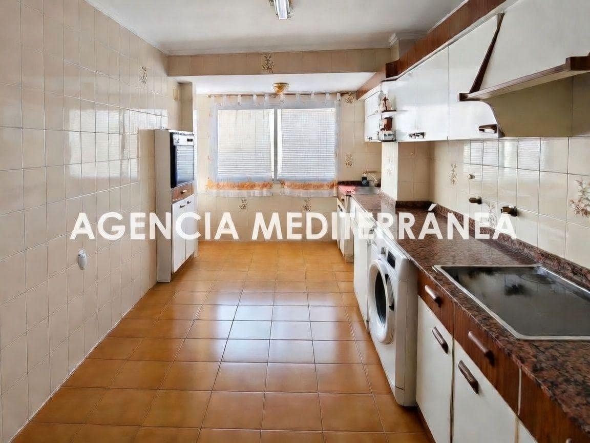 5 makuuhuone Asunto myytävänä paikassa Valencia kaupunki mukana 
autotalli - 700 000 € (Ref: 10047441)