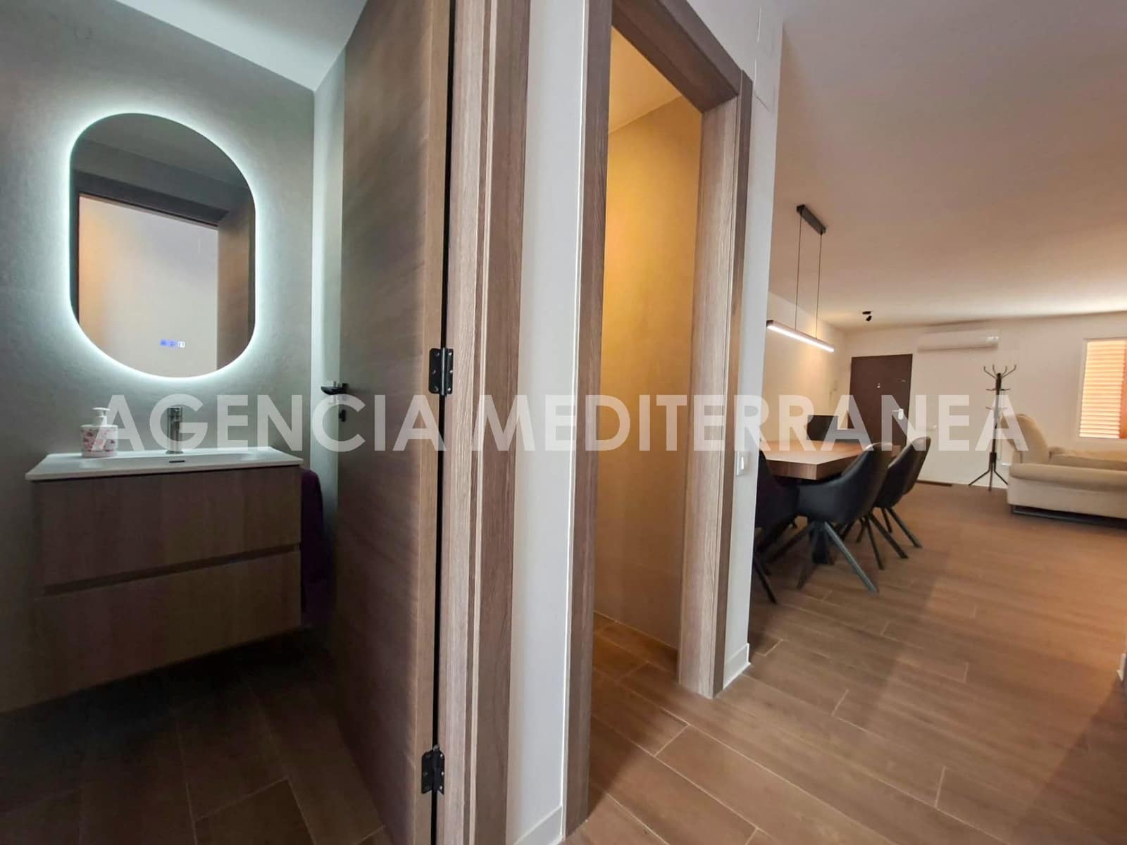5 quarto Moradia em Banda para venda em Paiporta com garagem - 530 000 € (Ref: 10047442)
