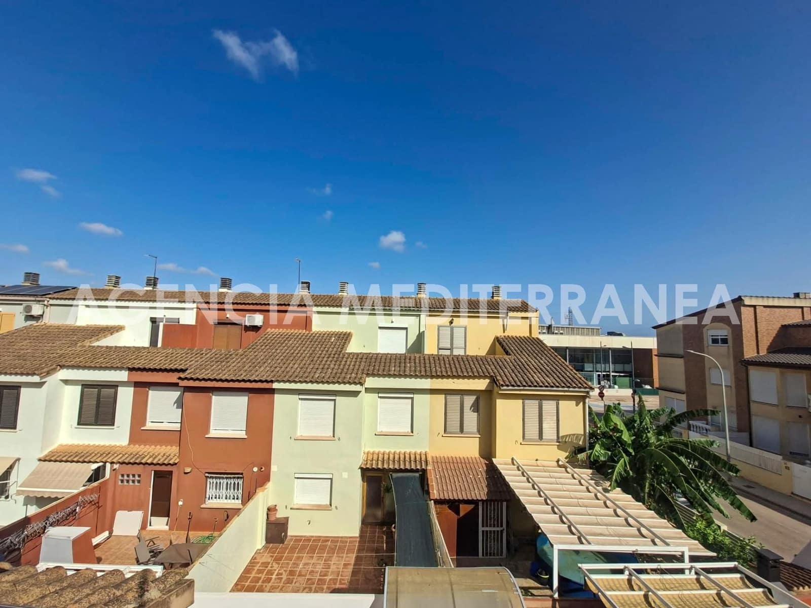 5 quarto Moradia em Banda para venda em Paiporta com garagem - 530 000 € (Ref: 10047442)