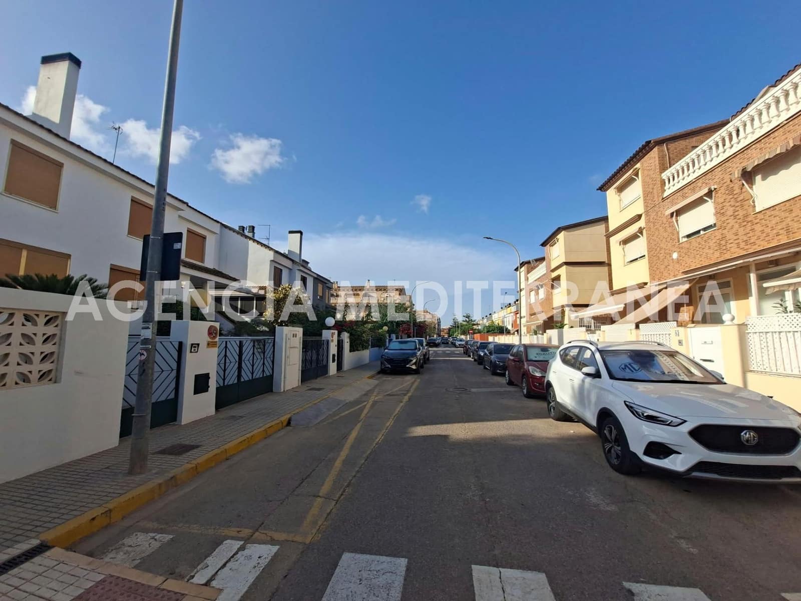 5 quarto Moradia em Banda para venda em Paiporta com garagem - 530 000 € (Ref: 10047442)