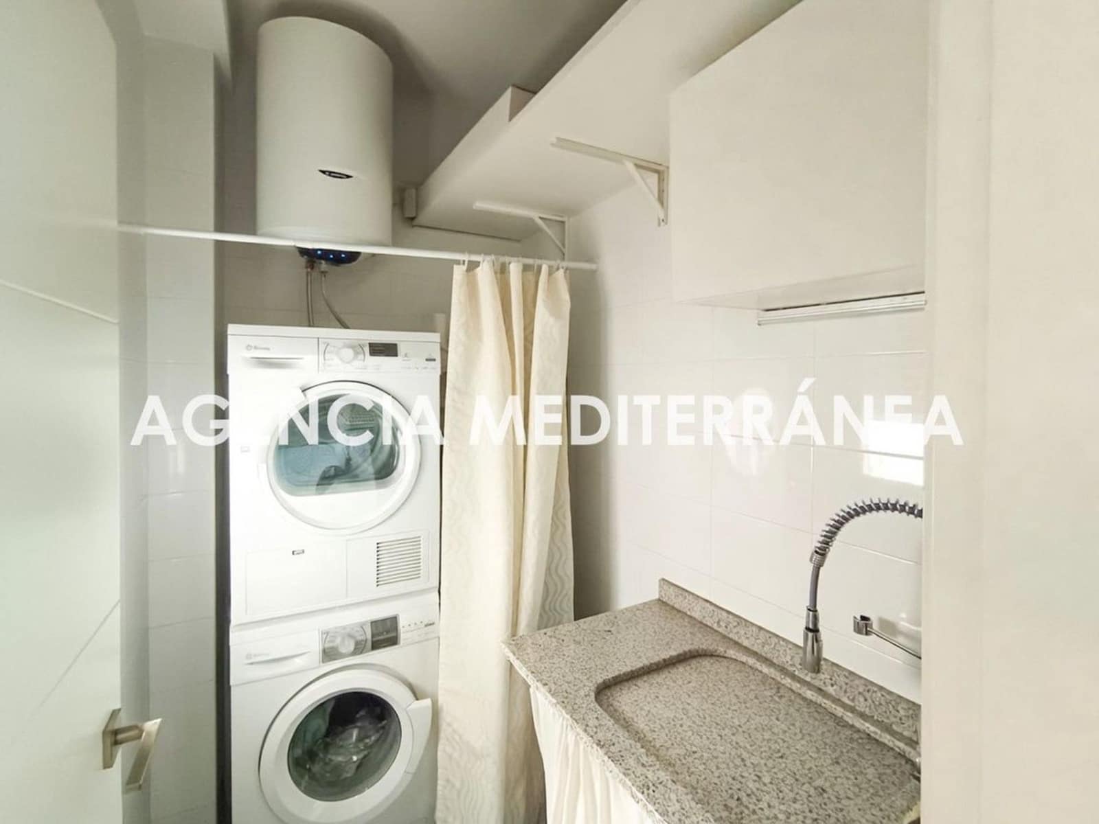 2 bedroom Penthouse for sale in Valencia city - € 495,000 (Ref: 10055426)