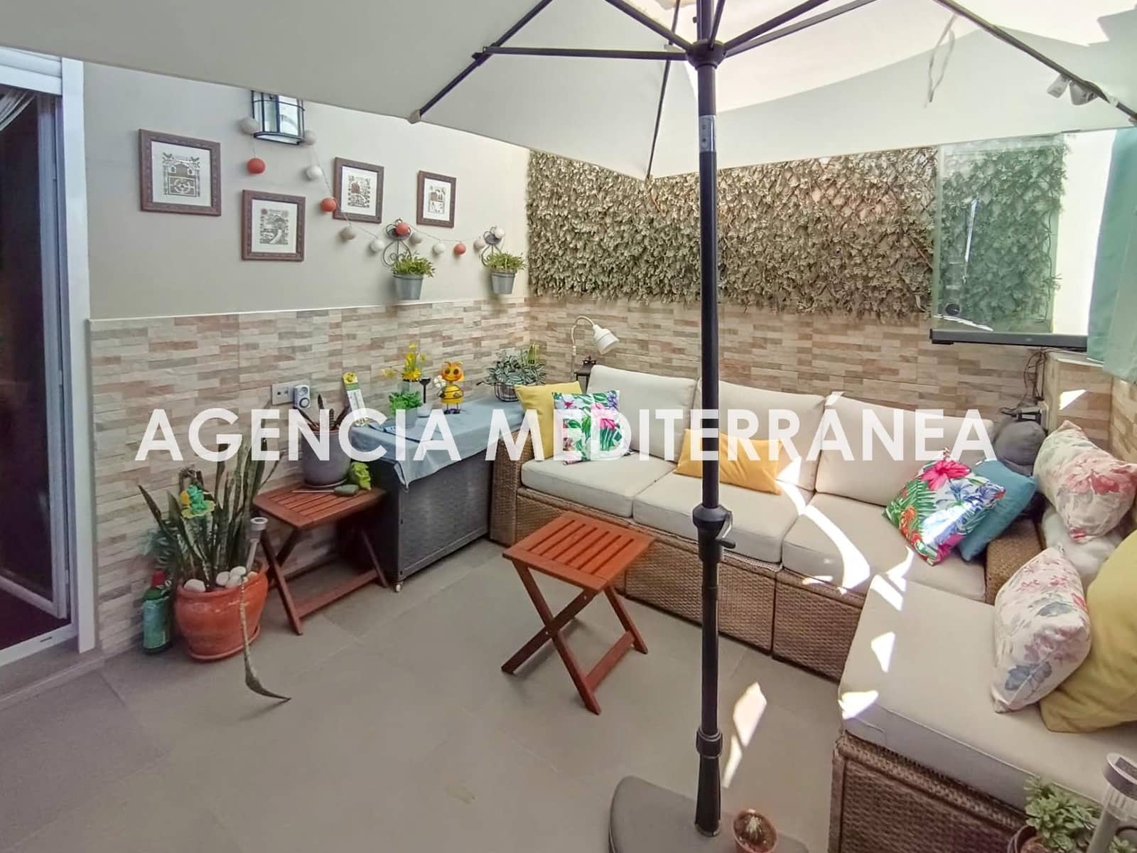 2 bedroom Penthouse for sale in Valencia city - € 495,000 (Ref: 10055426)
