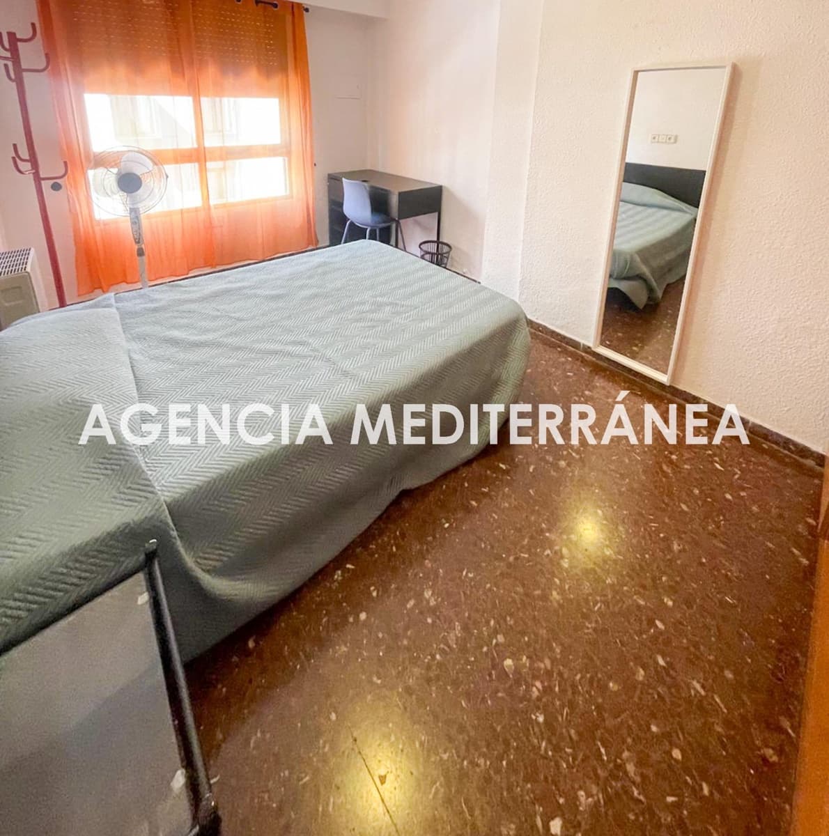 4 sypialnia Mieszkanie do wynajęcia w Miasto Walencja - 1 800 € (Ref: 10059247)