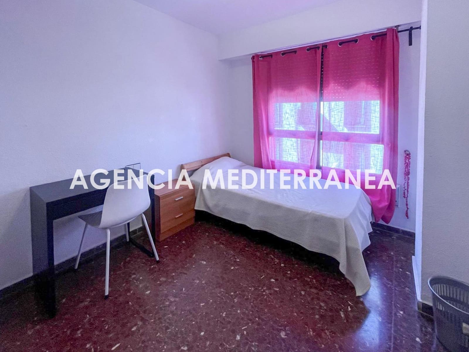 4 sypialnia Mieszkanie do wynajęcia w Miasto Walencja - 1 800 € (Ref: 10059247)