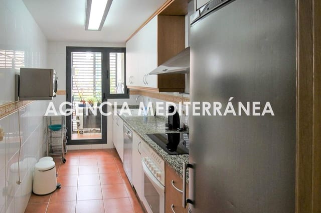 3 makuuhuone Asunto myytävänä paikassa Valencia kaupunki mukana uima-altaan 
autotalli - 380 000 € (Ref: 10059248)