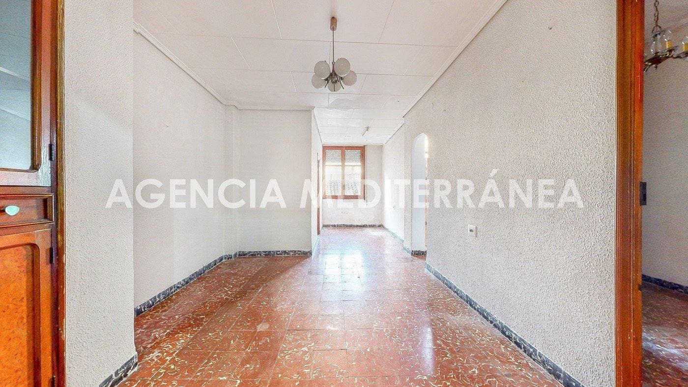 5 bedroom Townhouse for sale in Alcasser - € 230,000 (Ref: 10062104)