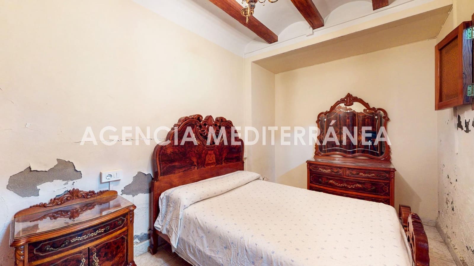 5 bedroom Townhouse for sale in Alcasser - € 230,000 (Ref: 10062104)