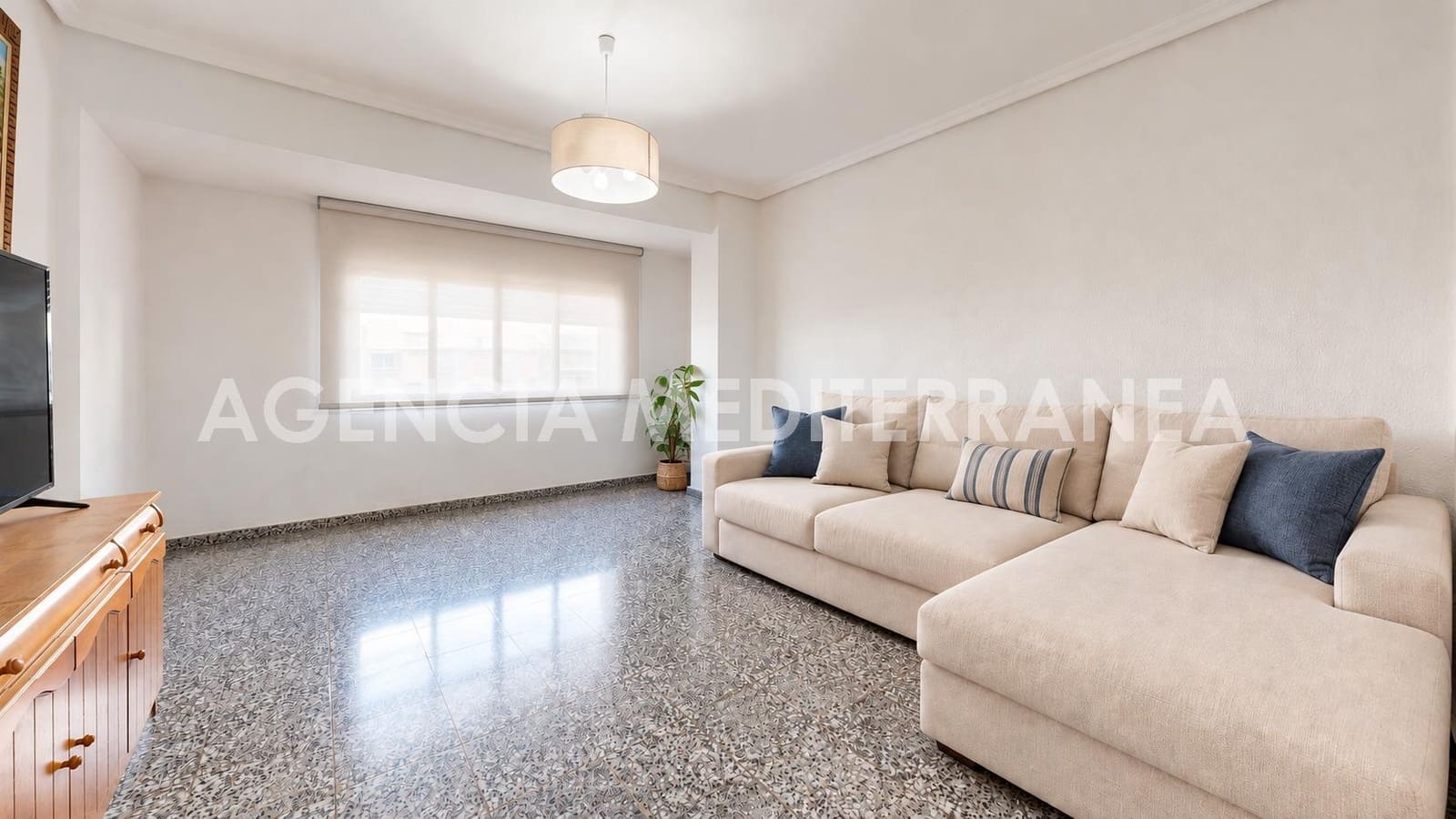 4 bedroom Flat for sale in Valencia city - € 415,000 (Ref: 10064779)