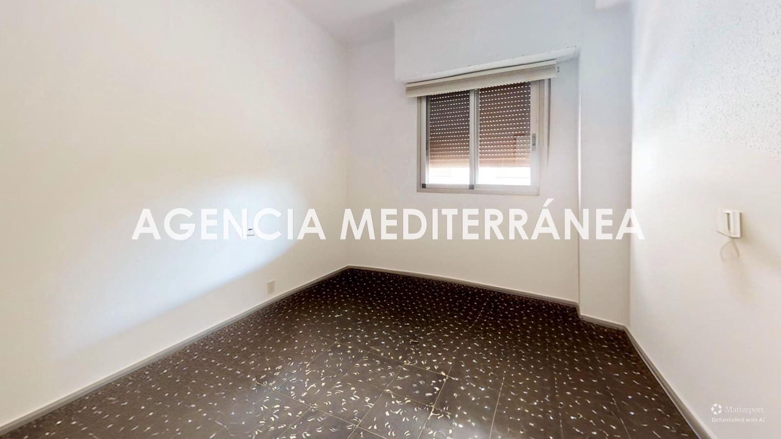 4 bedroom Flat for sale in Valencia city - € 415,000 (Ref: 10064779)