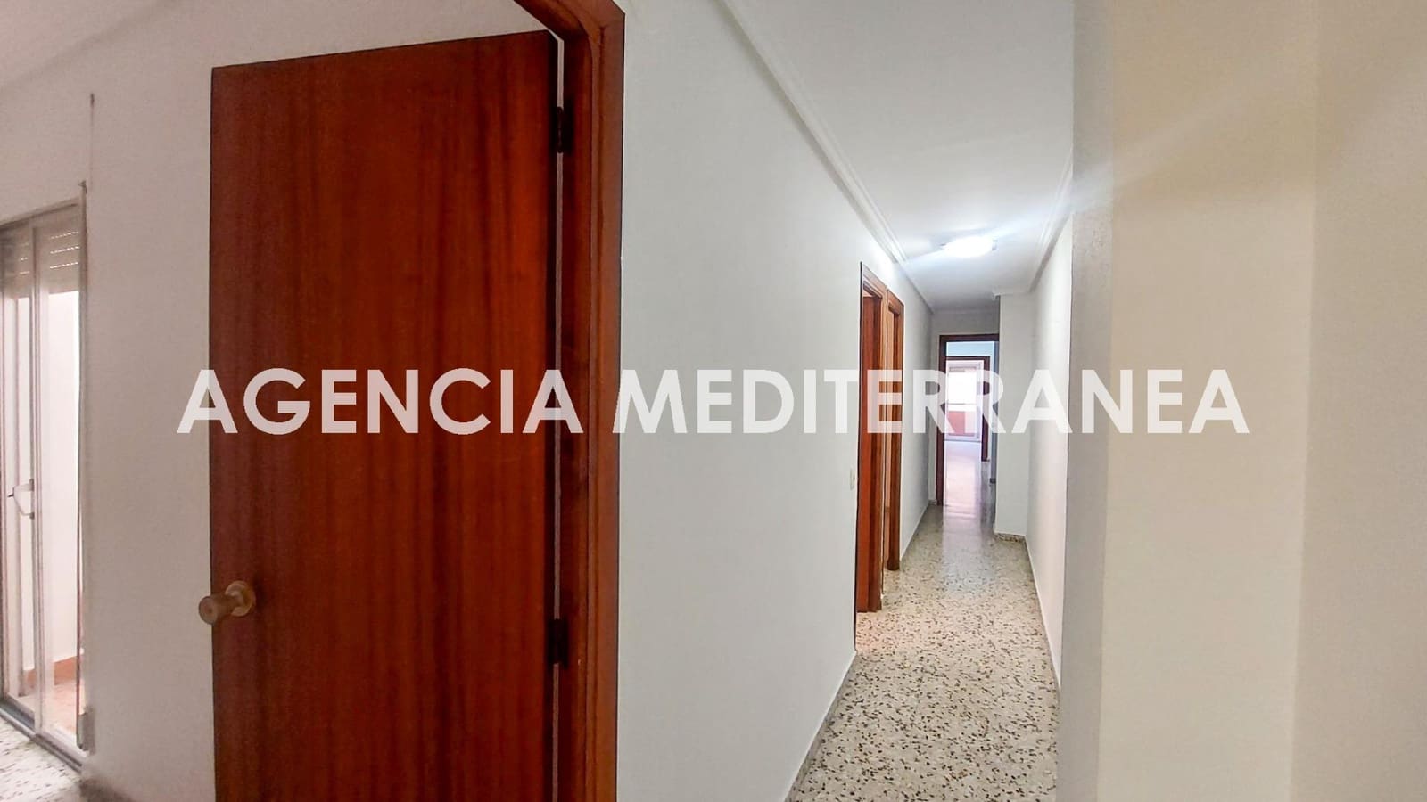3 bedroom Flat for sale in Vilamarxant / Villamarchante - € 130,000 (Ref: 10068034)