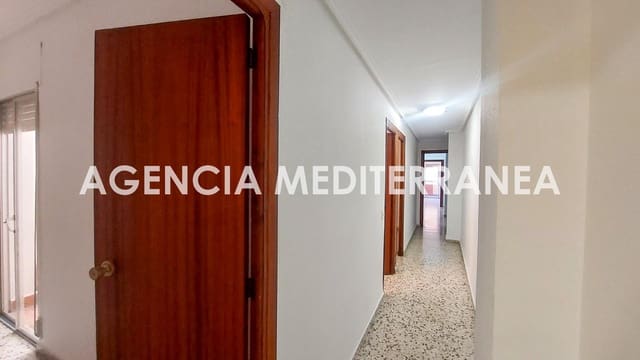 3 bedroom Flat for sale in Vilamarxant / Villamarchante - € 130,000 (Ref: 10068034)