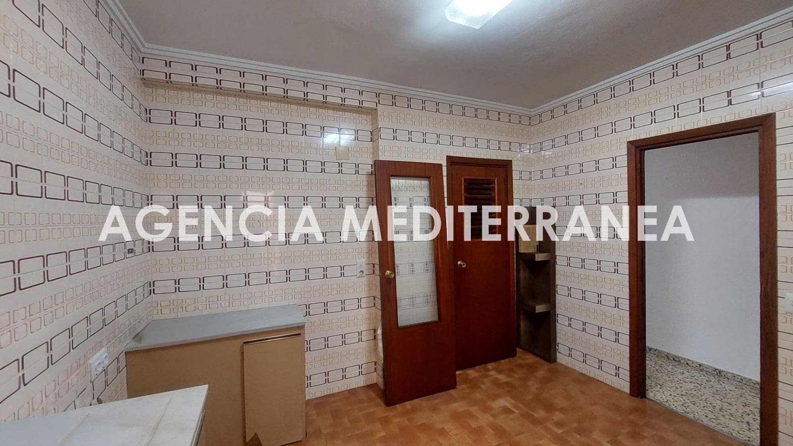 3 bedroom Flat for sale in Vilamarxant / Villamarchante - € 130,000 (Ref: 10068034)