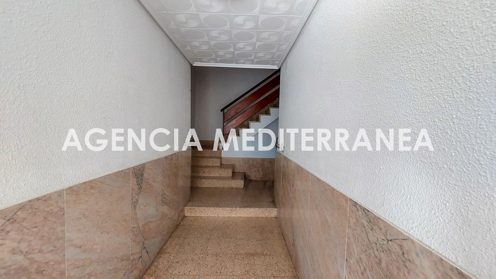 3 bedroom Flat for sale in Vilamarxant / Villamarchante - € 130,000 (Ref: 10068034)