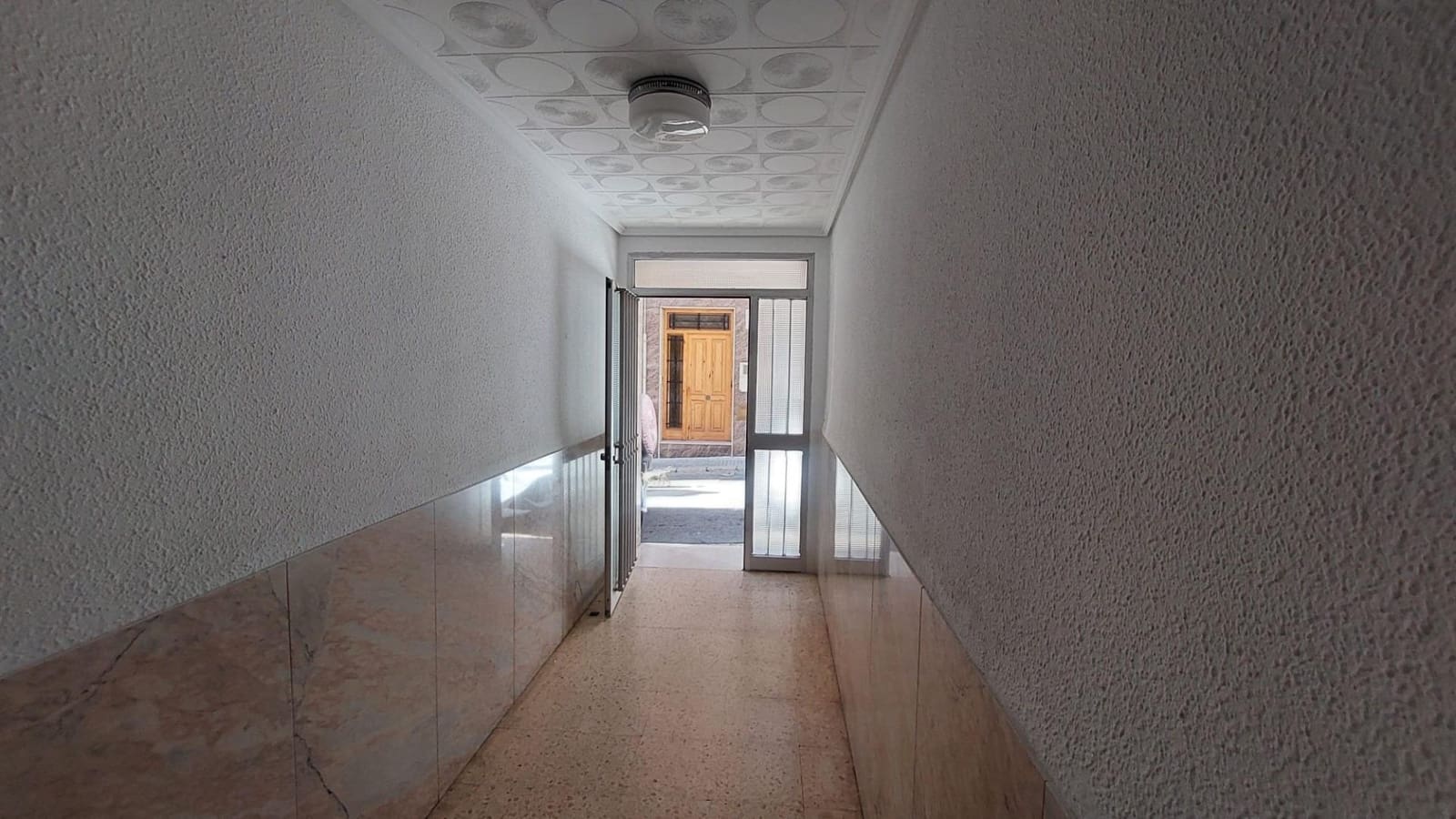3 bedroom Flat for sale in Vilamarxant / Villamarchante - € 130,000 (Ref: 10068034)