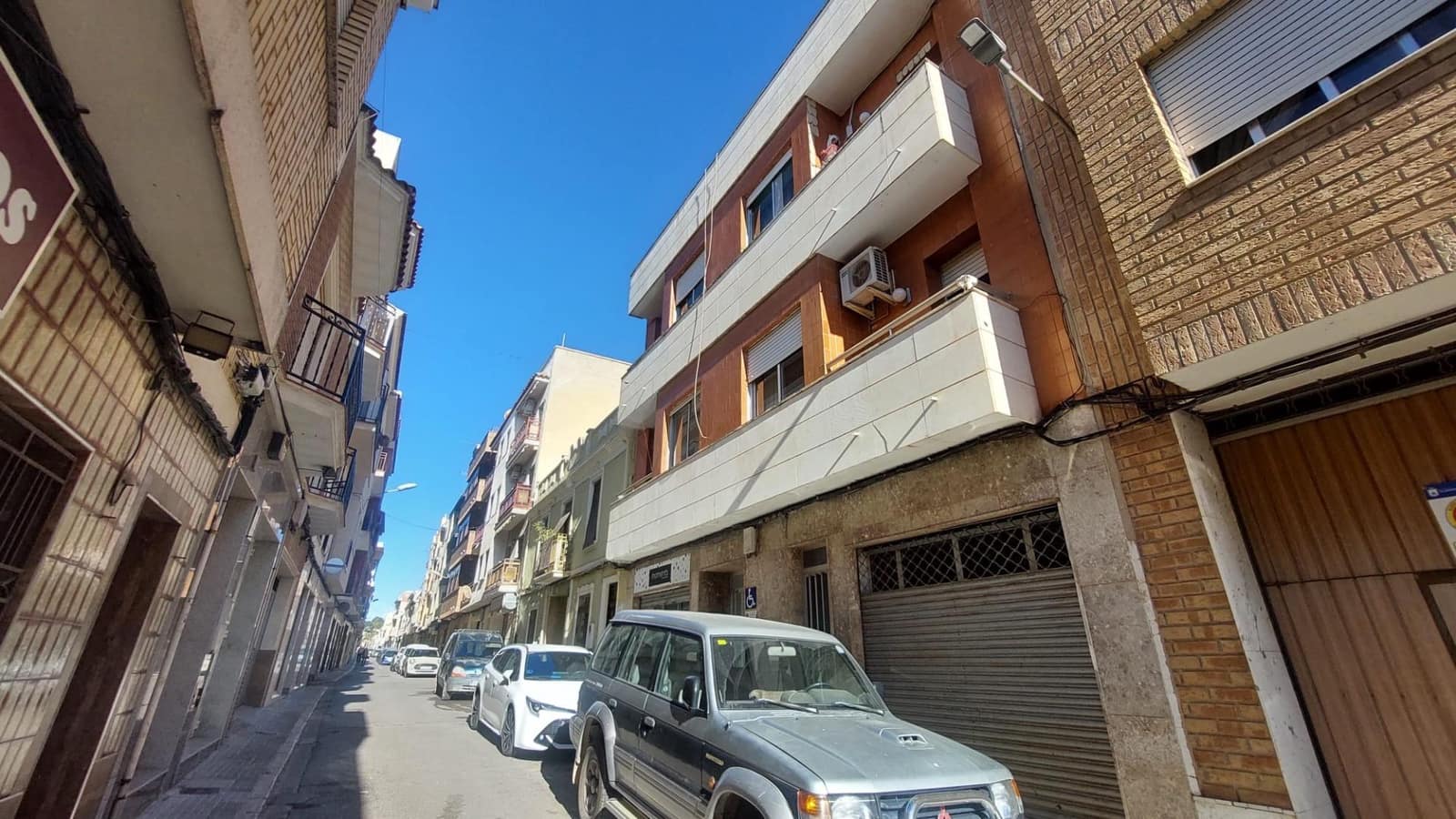 3 bedroom Flat for sale in Vilamarxant / Villamarchante - € 130,000 (Ref: 10068034)
