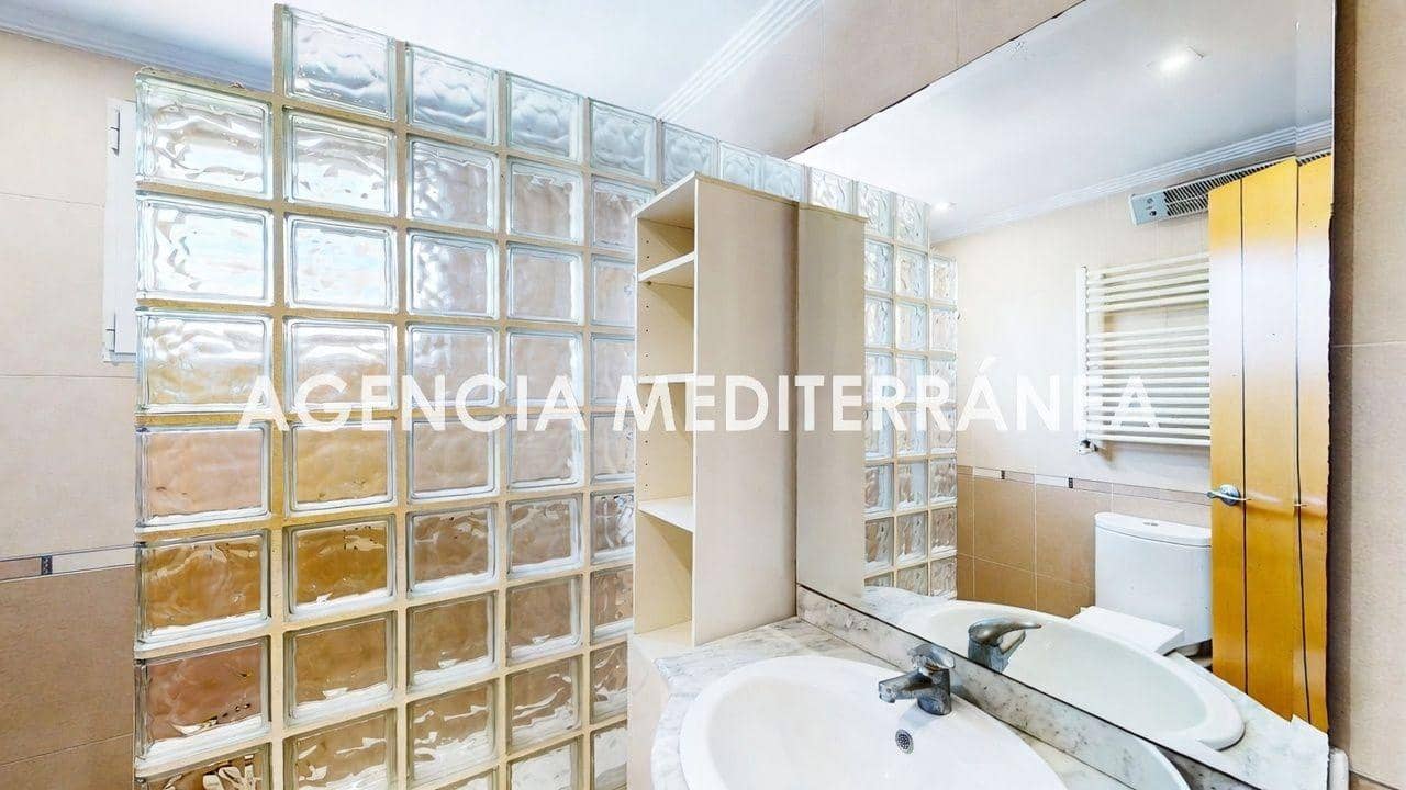 Adosado de 3 habitaciones en San Antonio de Benagéber en venta con piscina - 425.000 € (Ref: 10081366)