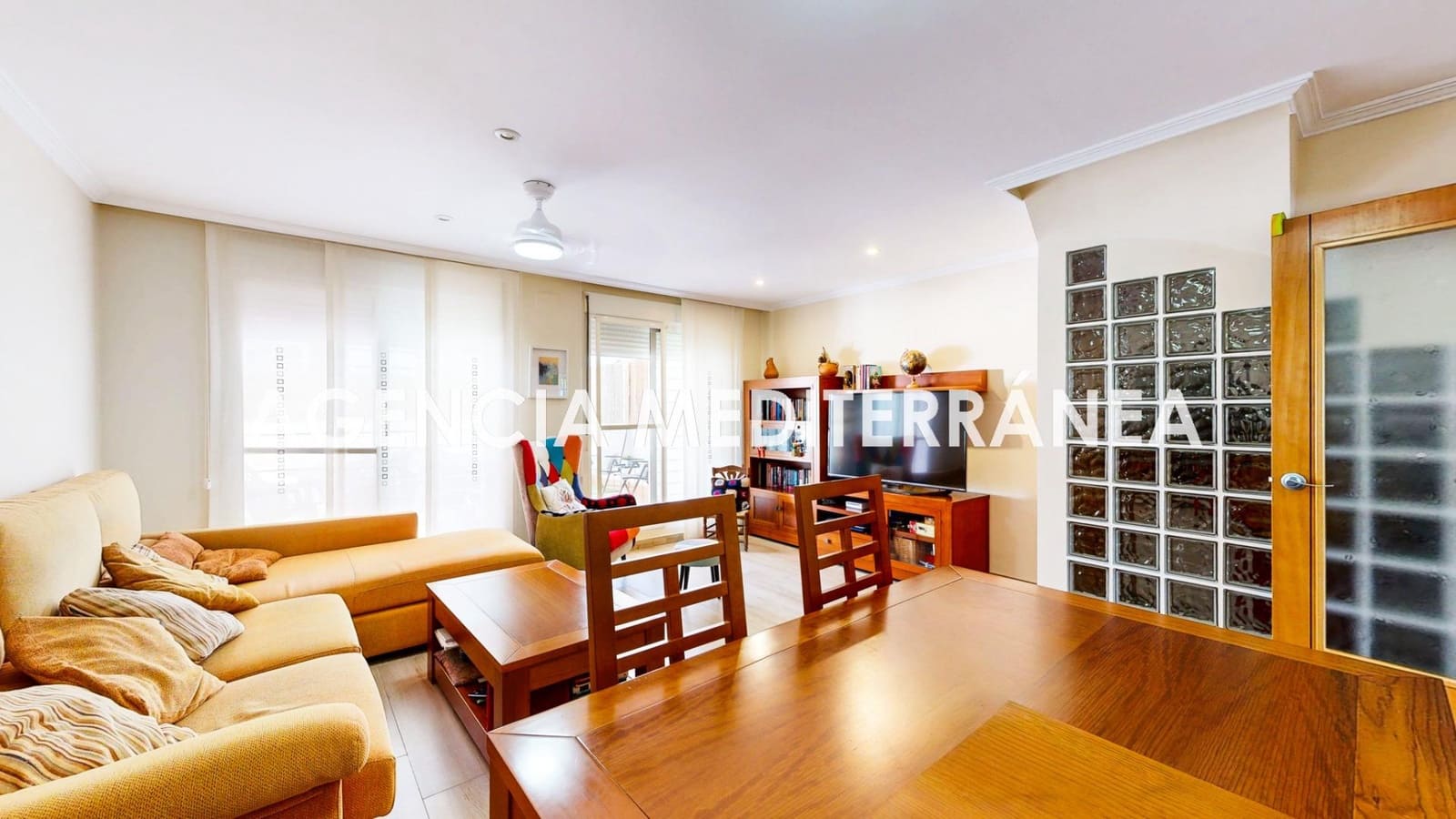 Adosado de 3 habitaciones en San Antonio de Benagéber en venta con piscina - 425.000 € (Ref: 10081366)