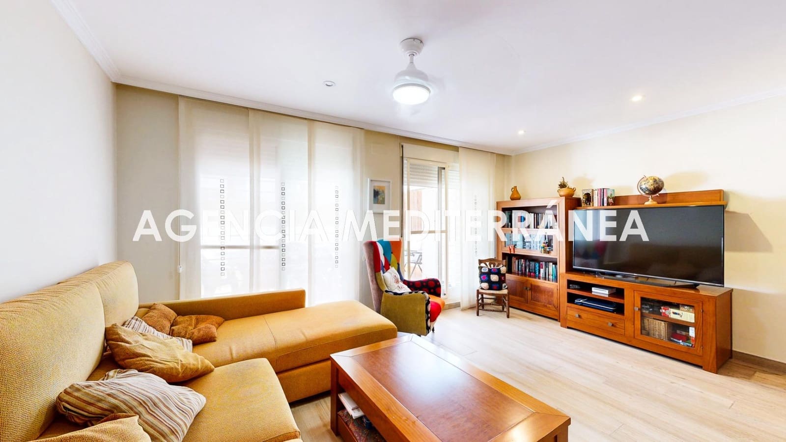 Adosado de 3 habitaciones en San Antonio de Benagéber en venta con piscina - 425.000 € (Ref: 10081366)
