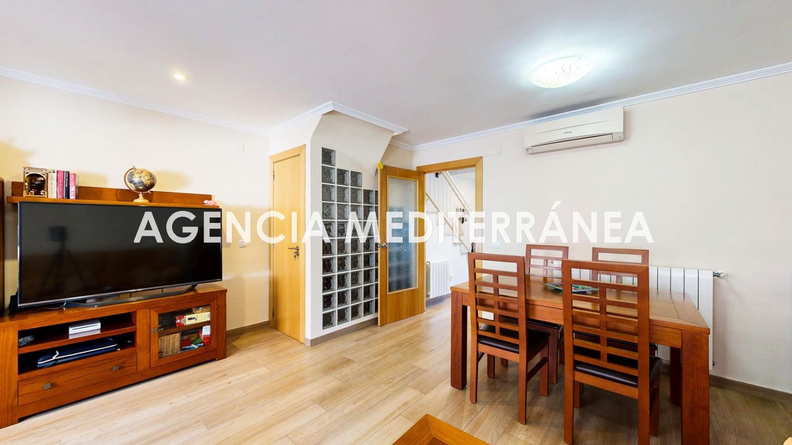 Adosado de 3 habitaciones en San Antonio de Benagéber en venta con piscina - 425.000 € (Ref: 10081366)