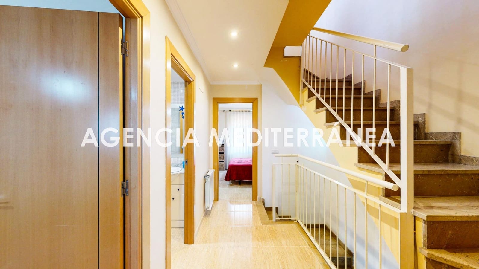 Adosado de 3 habitaciones en San Antonio de Benagéber en venta con piscina - 425.000 € (Ref: 10081366)