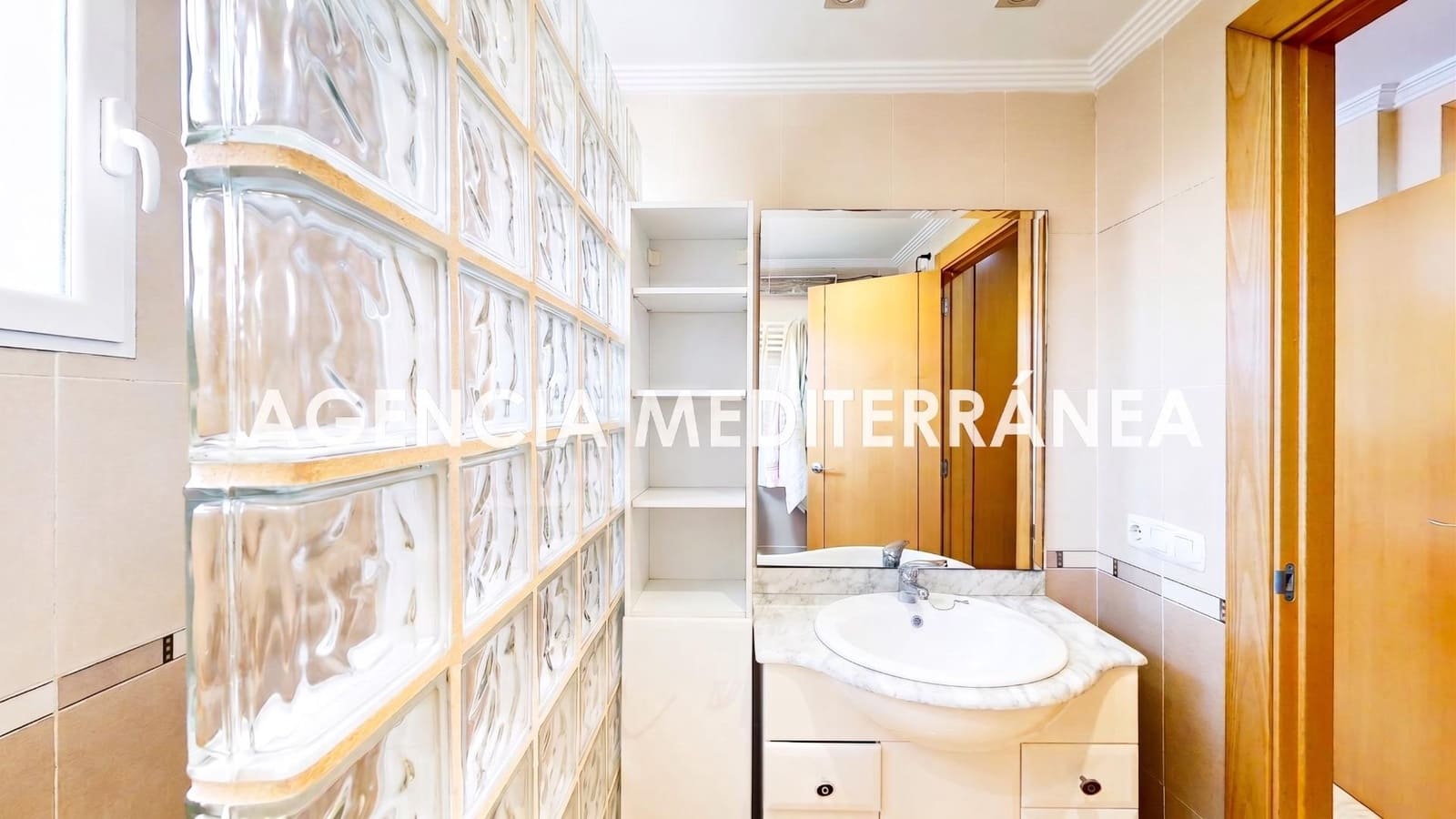 Adosado de 3 habitaciones en San Antonio de Benagéber en venta con piscina - 425.000 € (Ref: 10081366)