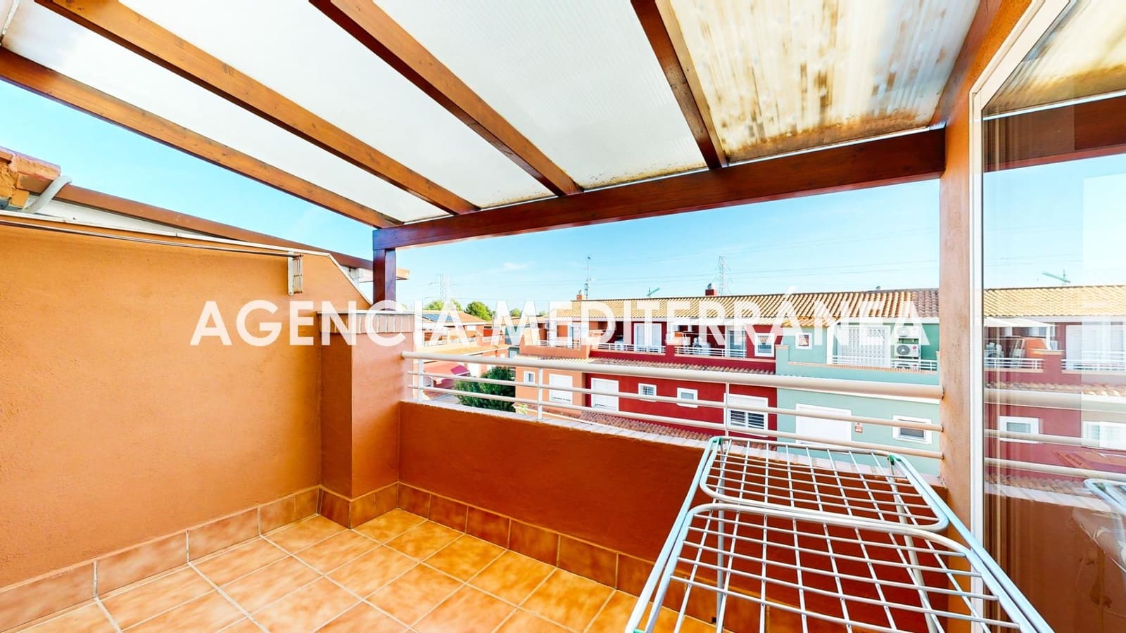 Adosado de 3 habitaciones en San Antonio de Benagéber en venta con piscina - 425.000 € (Ref: 10081366)